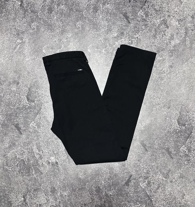 Мужской Hugo Boss Брюки Чёрный 32