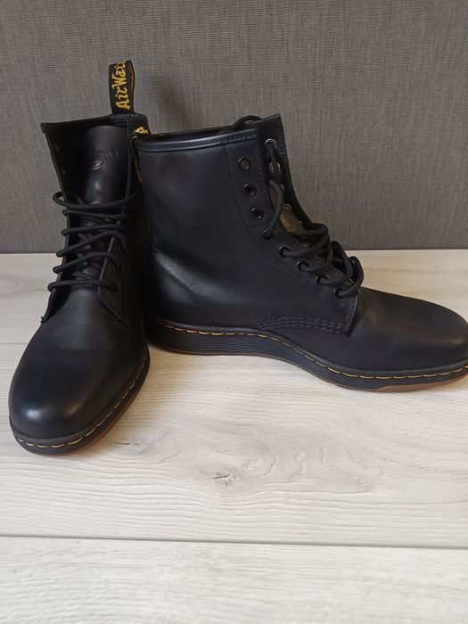 Men Dr. Martens Boots Black Leather 43