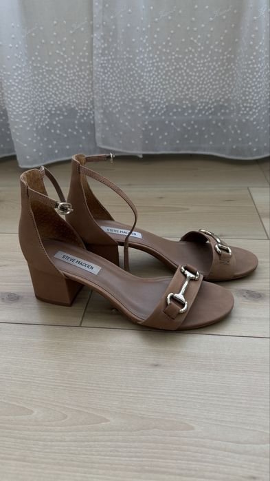 Women Steve Madden Sandals 39