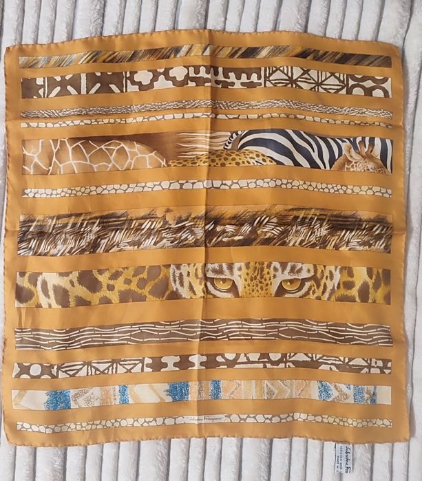 Унисекс Salvatore Ferragamo Шарф Шелк 42/42