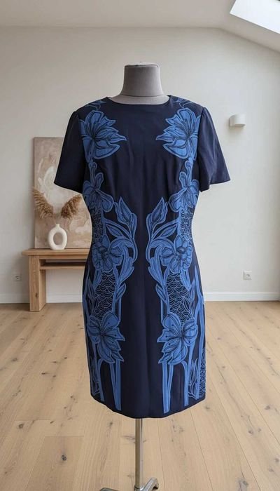 Женское Karen Millen Платье Синее