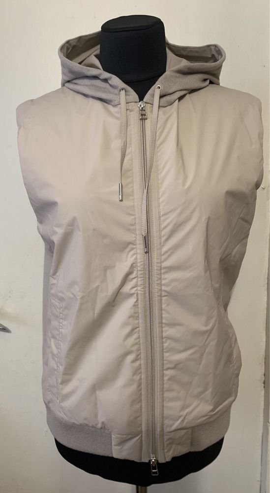 Brunello Cucinelli Vest Beige 38