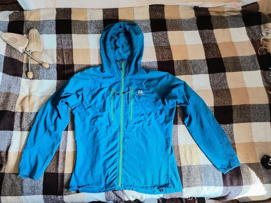 Men Mountain Equipment Windbreaker Navy Stretch 40