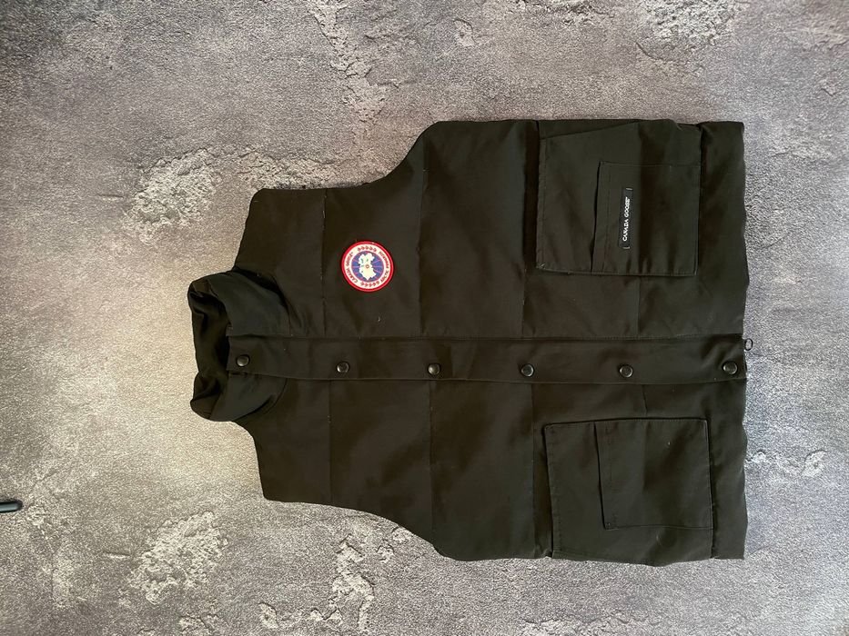Мужской Canada Goose Жилетка Чёрный 40