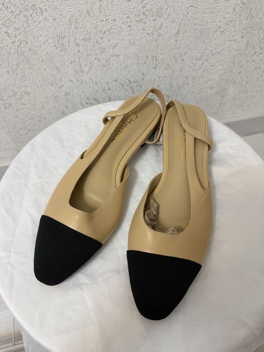 Женские Chanel Туфли Бежевые 40