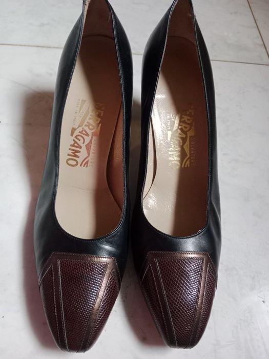 Мужские Salvatore Ferragamo Туфли Чёрные Кожа