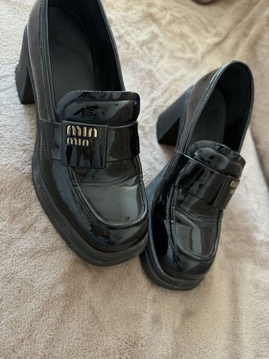 Женские Miu Miu Лоферы Чёрные