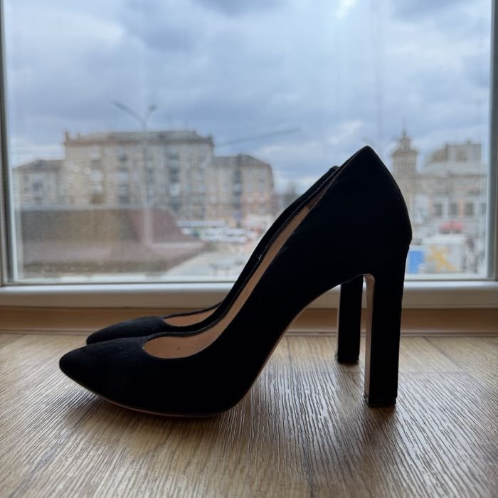 Женские Carlo Pazolini Туфли Чёрные Замша 35