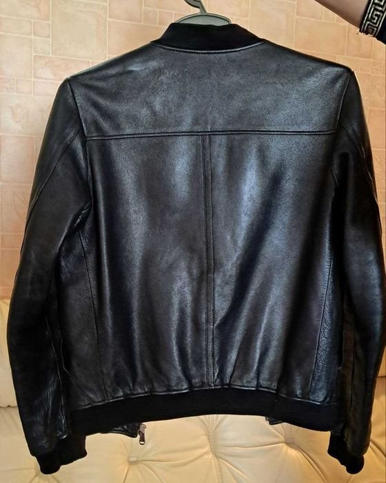 Мужской Yves Saint Laurent Бомбер Чёрный Кожа 36