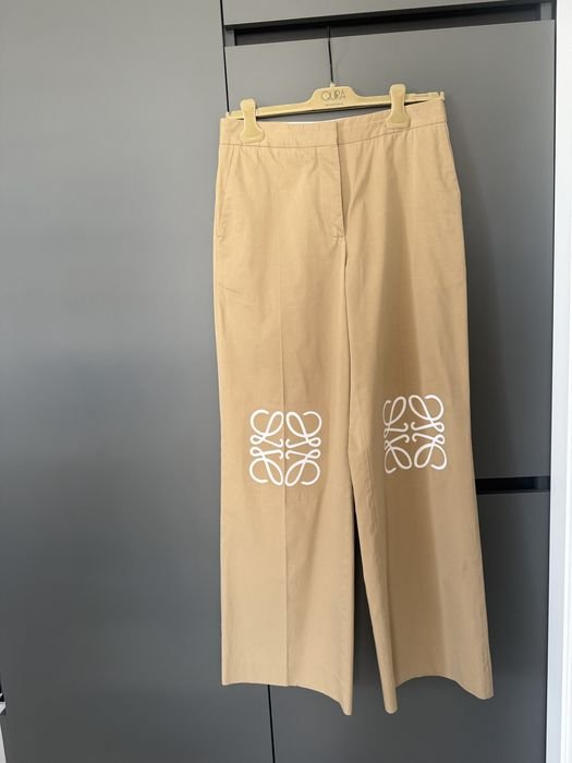 Женские Loewe Брюки Бежевый