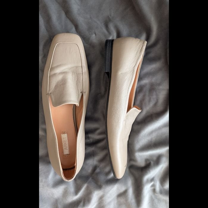Женские Arket Лоферы Бежевые 38