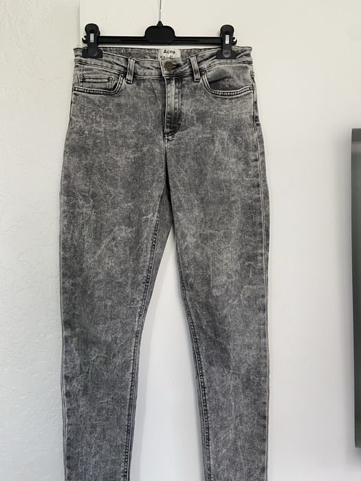 Женские Acne Studios Джинсы Серый
