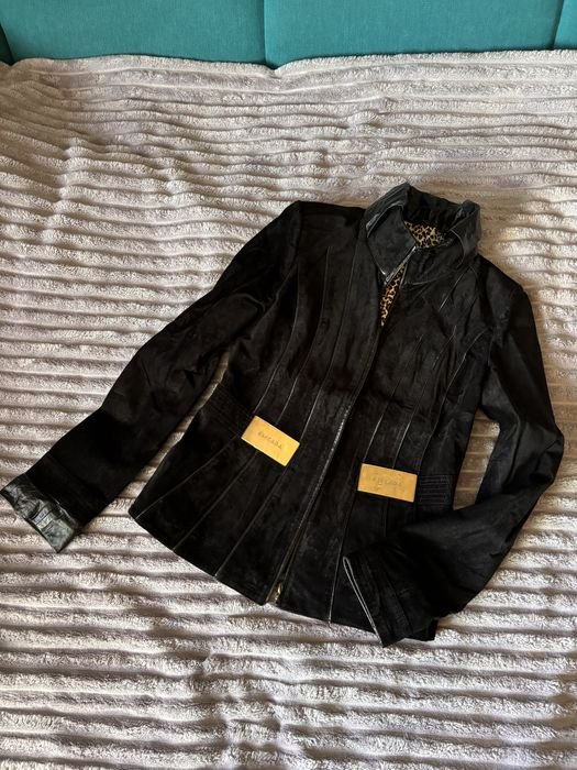 Женская Escada Exclusive Куртка Чёрная Замша 36