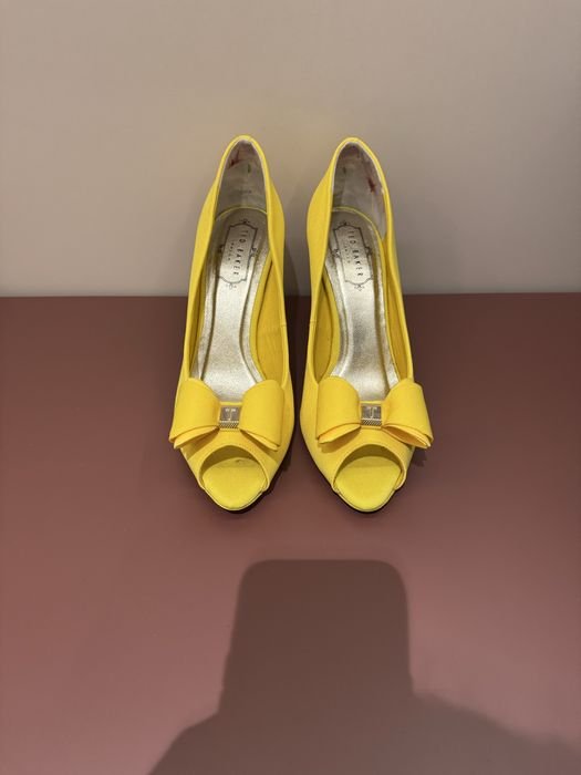 Мужские Ted Baker Туфли Жёлтый Ткань 38