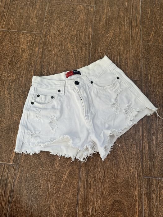 Женские Шорты Белые 36