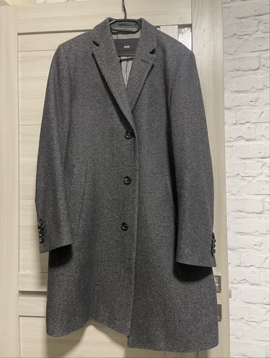 Мужской Hugo Boss Пальто 38