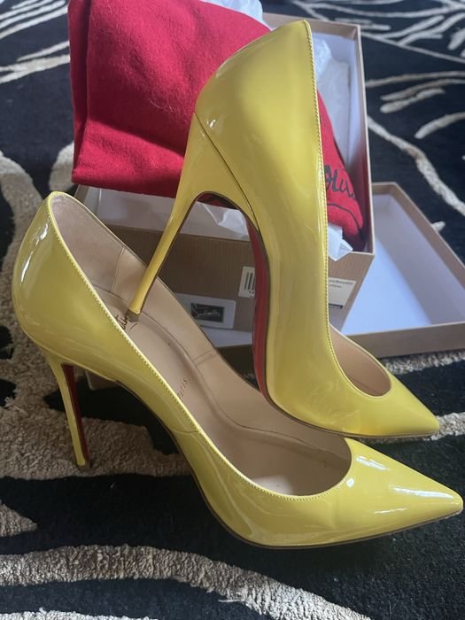 Женские Christian Louboutin Туфли Жёлтые Кожа 37