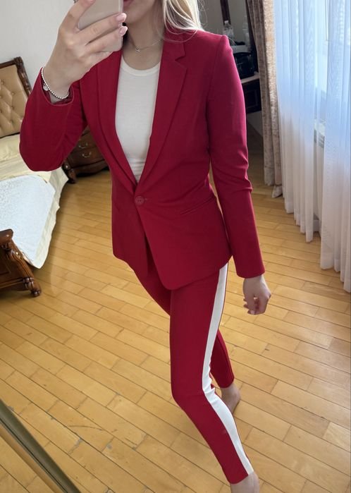 Женский Twinset Костюм Красный 36