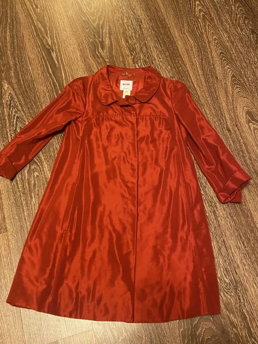 Женское Moschino Пальто Красное 36