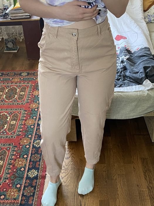 Женские Reserved Джинсы мом Бежевые 40