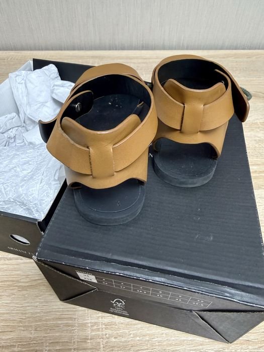 Женские Armani Exchange Босоножки 38