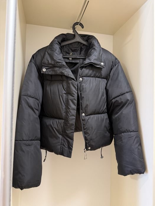 Женская Куртка Чёрная 36