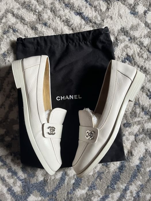 Женские Chanel Лоферы Белые Кожа 37