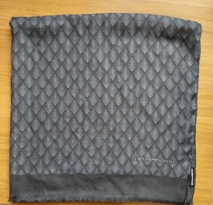 Унисекс Emporio Armani Шарф