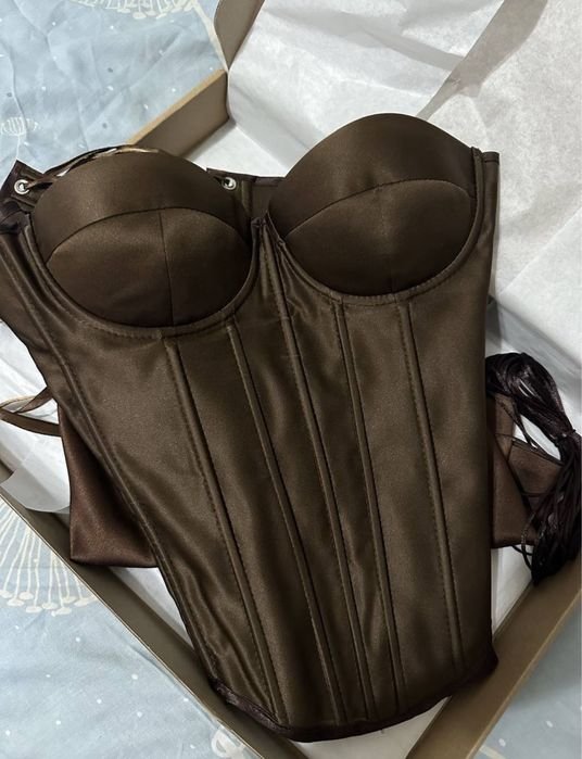 Femme Corset et Jupe Brun Satin M