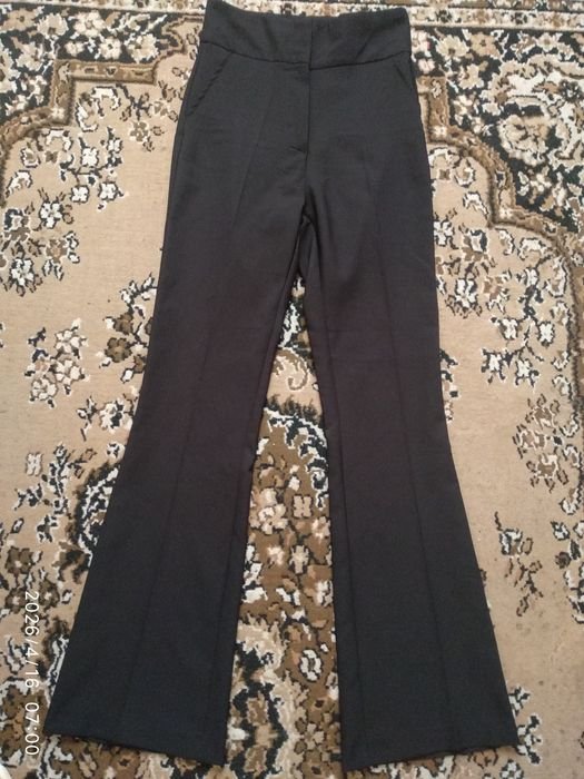 Женские Брюки Чёрные 36