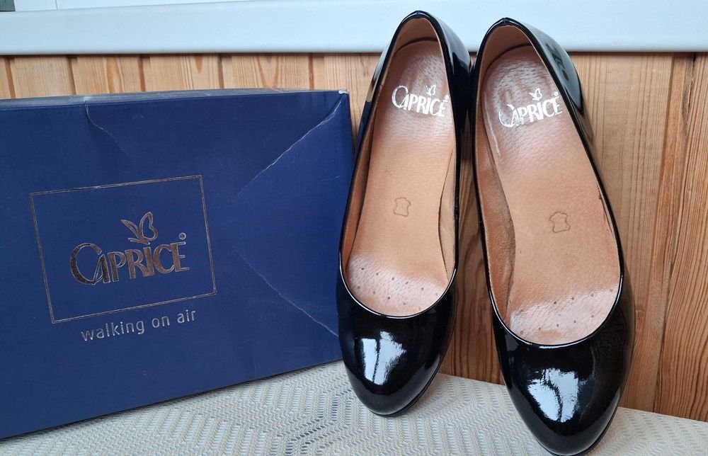 Женские Caprice Туфли Чёрные Кожа 37