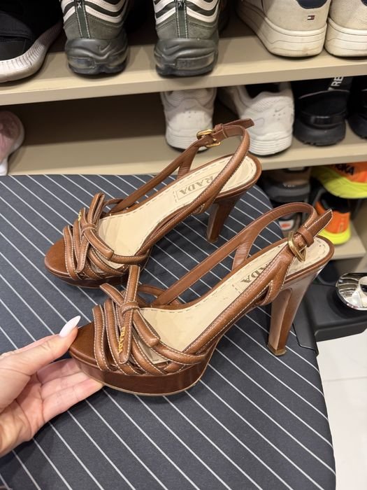 Женские Prada Туфли Коричневый Кожа 36