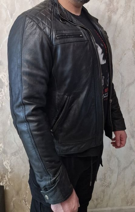 Мужская Кожаная Куртка Чёрная 42