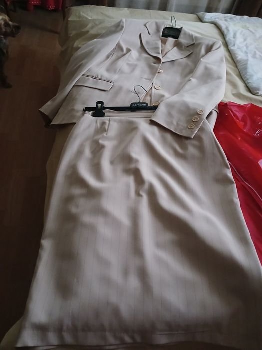 Женский Костюм Бежевый Полиэстер 40