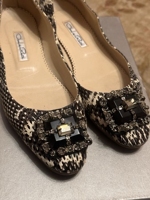 Donna Oscar de la Renta Tacchi Neri 38