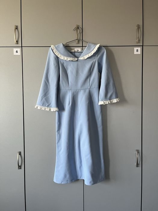 Femme Robe Bleue Autre Taille