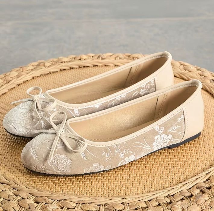 Women Heels Beige 40