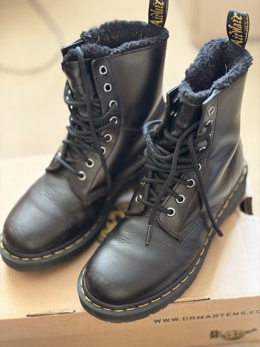 Women Dr. Martens Boots Black Leather 38
