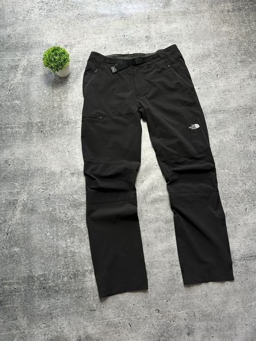 Uomo The North Face Pantaloni Neri M-L
