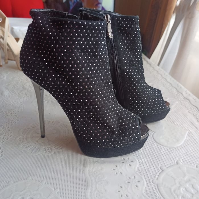 Damen High Heels Schwarz Wildleder 37