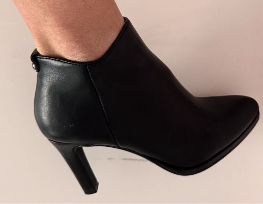 Femme Tomaris Talons Noir Cuir Synthétique 37