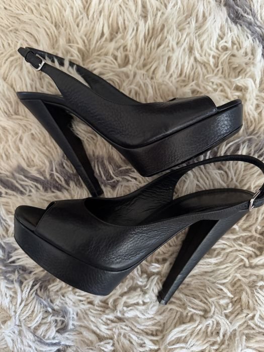 Donna Yves Saint Laurent Tacchi Pelle 39