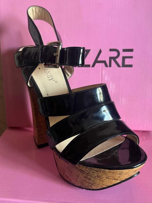 Женские Босоножки Чёрные 38