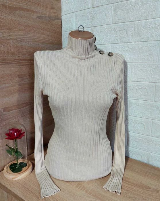 Женский Гольф Бежевый Трикотаж М