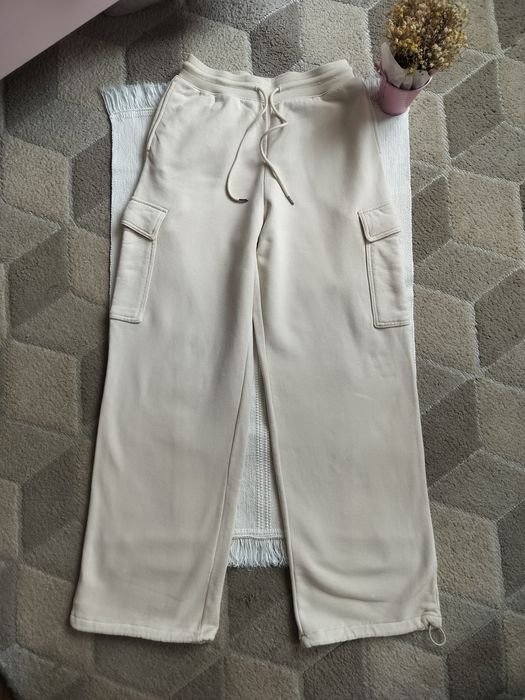 Женские Uniqlo Штаны Бежевые 36