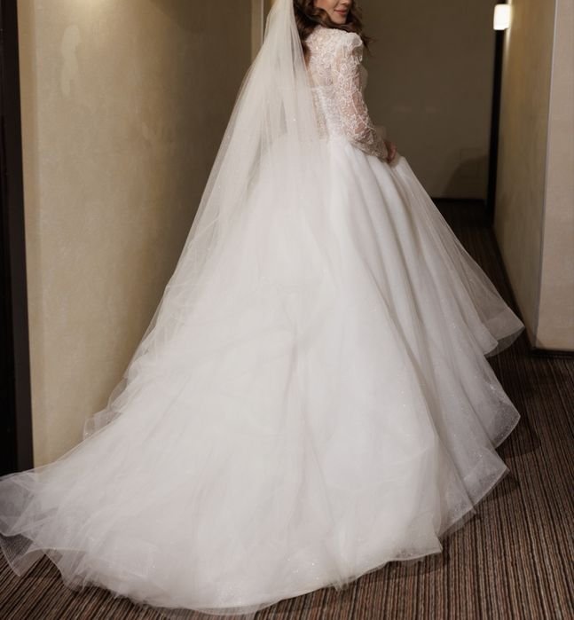 Women Wedding Dress White 38 / M / 46