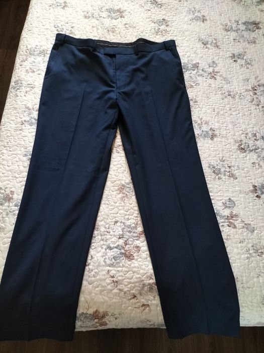 Men Trousers Navy 36-38