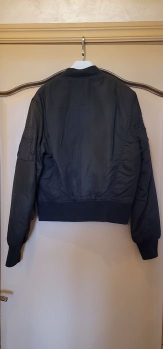 Damen Bershka Bomber Grün Anderes Material 36