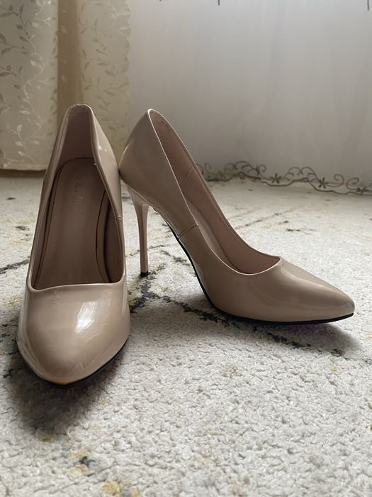Women Heels Beige Faux Leather 40