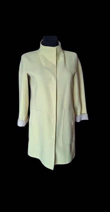 Женское Weekend Max Mara Пальто Вовна 36